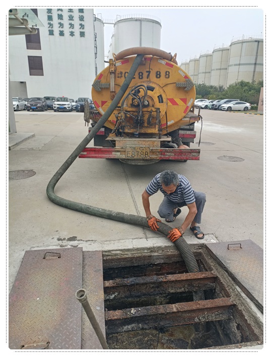 双滦隔油池清掏